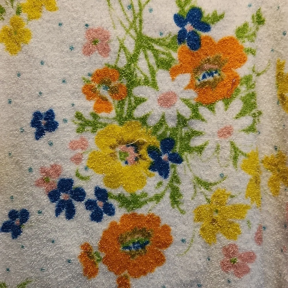 Lady Pepperell vintage floral themed Spring towels